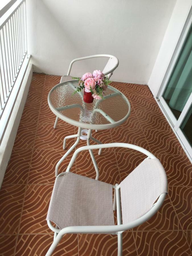 Baan Klang Condo Hotel Hua Hin Exterior photo