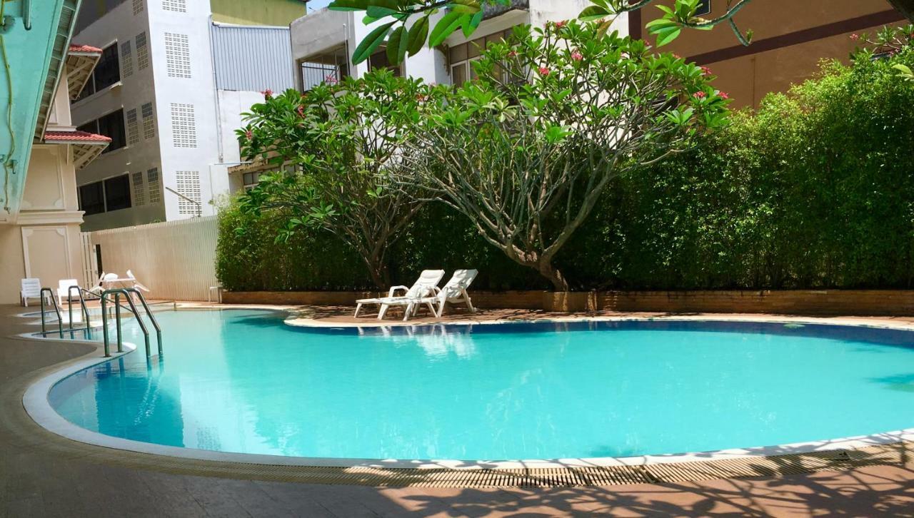 Baan Klang Condo Hotel Hua Hin Exterior photo